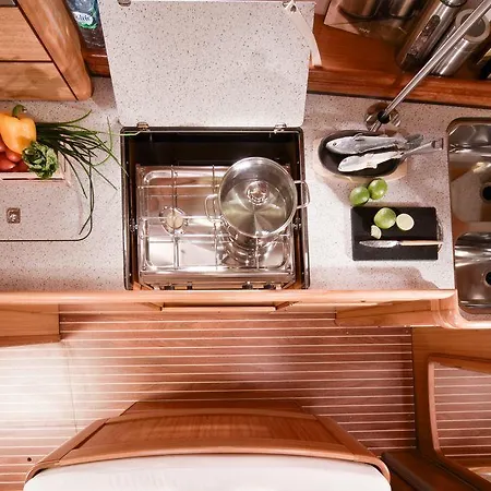 보트호텔 Boat In